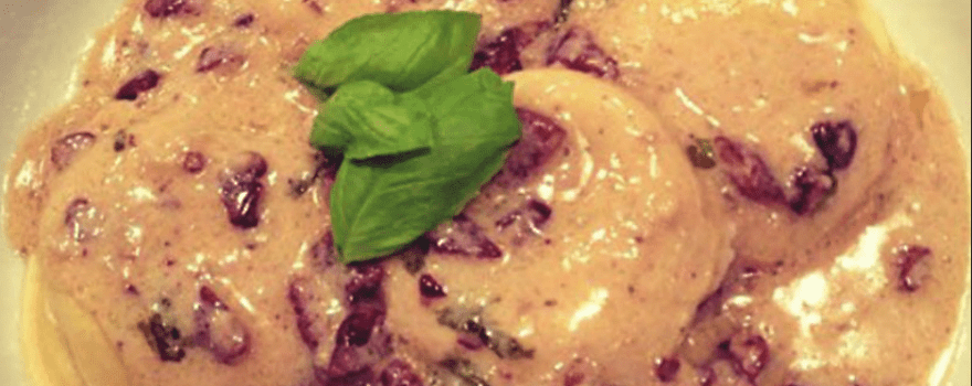 Gorgonzola Ravioli with Walnut Brown Butter Cream Sauce