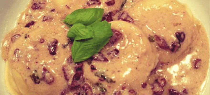 Gorgonzola Ravioli with Walnut Brown Butter Cream Sauce