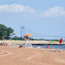 staten island beach scene