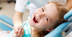 child at dentist visit