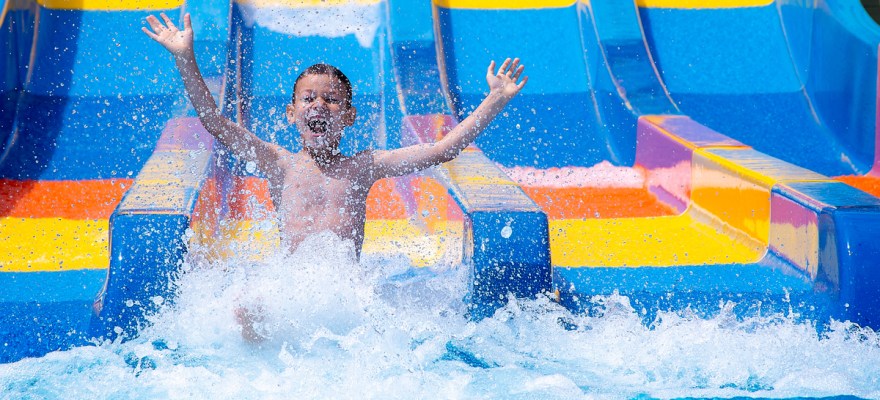 13 Top Water Parks for Families Near Staten Island