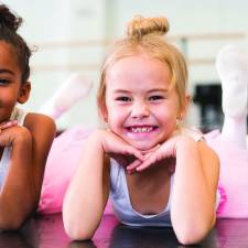 dancer girls in pink tutus