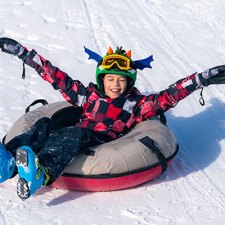 child snow tubing