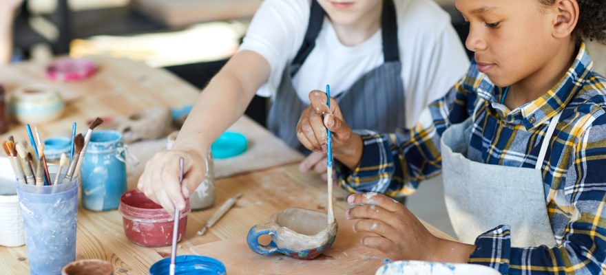 Why You Should Choose an Arts Program for Your Child