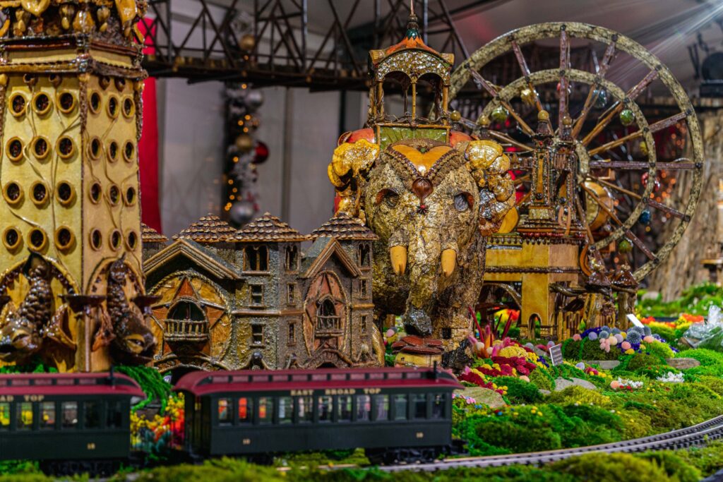 Botanical Garden Train Show & NYBG GLOW Return SI Parent