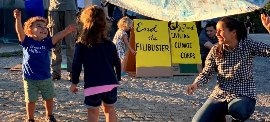 Climate Families NYC: Join the March to End Fossil Fuel (and have fun doing it!)